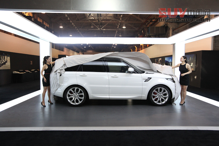 全新一代攬勝運(yùn)動(dòng)版揭幕儀式