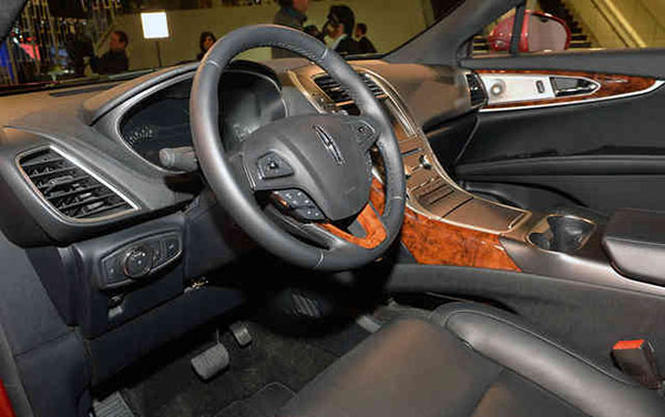 5785026_16-2016-lincoln-mkx-detroit-1.jpg 5785026_16-2016-lincoln-mkx-detroit-1.jpg