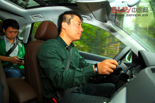 試駕國產奧迪Q3 35TFSI自信滿滿的小SUV