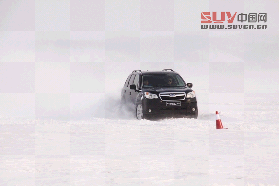 “雪之雄獅”全新斯巴魯森林人冰雪試駕
