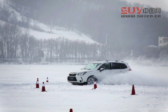 “雪之雄獅”全新斯巴魯森林人冰雪試駕