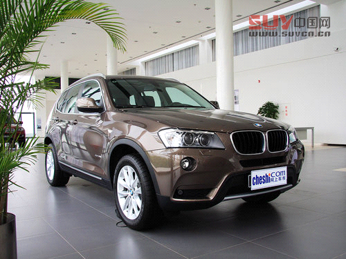 寶馬(進口) 2.0T AT 車輛右側45度角