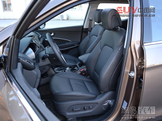 現(xiàn)代全新勝達(dá)  2013款 2.4AT 四驅(qū)尊貴型(DLX 7座)