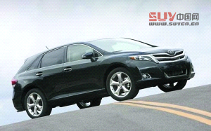 今日上市的Venza更像是一款MPV,和線條硬朗的漢蘭達相去甚遠。