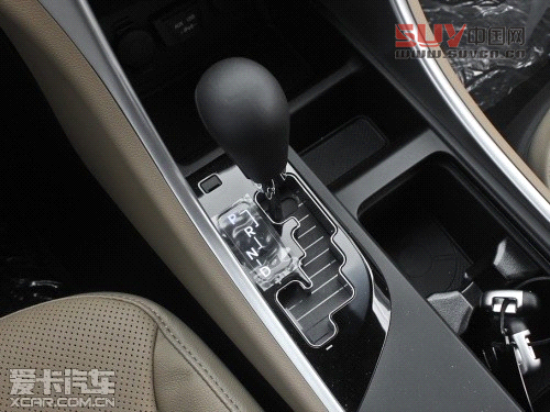 北京現代2013款索納塔八