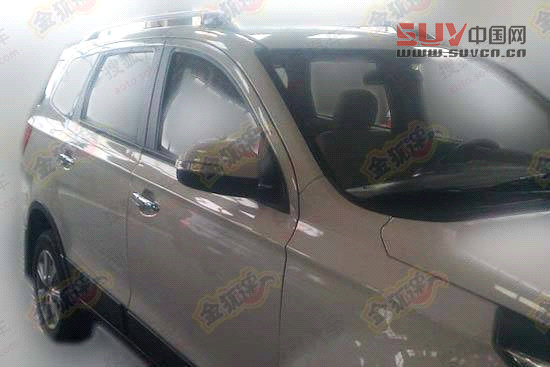 北汽SUV長軸七座版