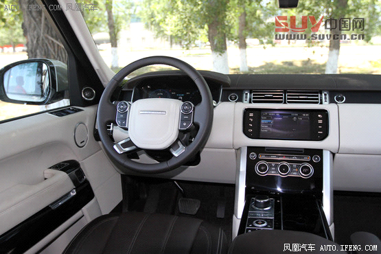 媒體測試路虎攬勝5.0L NA 索利赫爾城堡