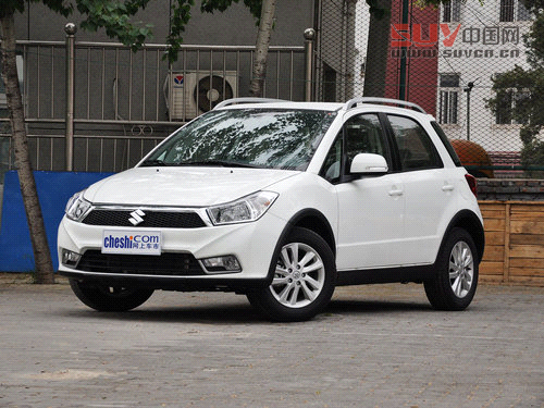 長安鈴木  酷銳版 1.6L 手動 車輛左前45度視角