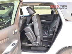 配置高/空間大 道奇2013款酷威試駕體驗