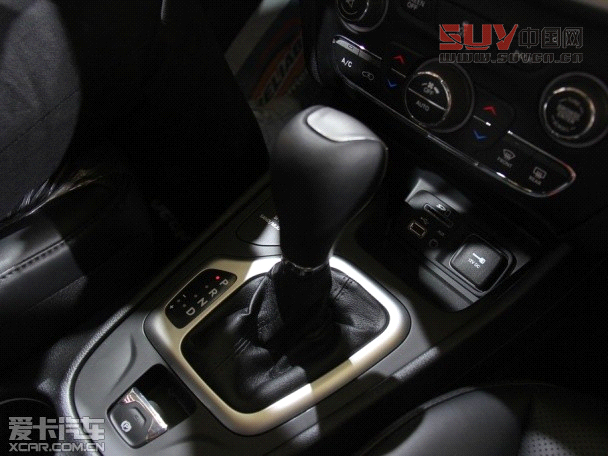 Jeep2014款自由光