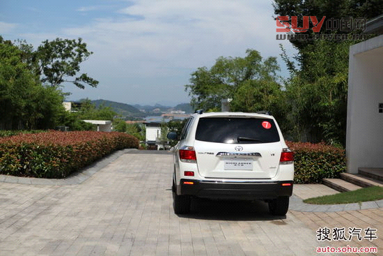 畢業(yè)季來臨! 六款配備導(dǎo)航天窗的七座SUV