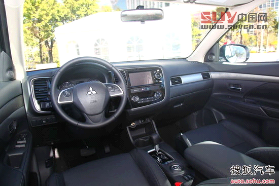 畢業(yè)季來臨! 六款配備導(dǎo)航天窗的七座SUV[3]