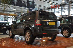 路虎神行者23.2L SE側后45°圖片