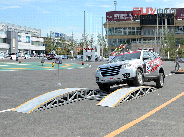 哈弗SUV在比賽中