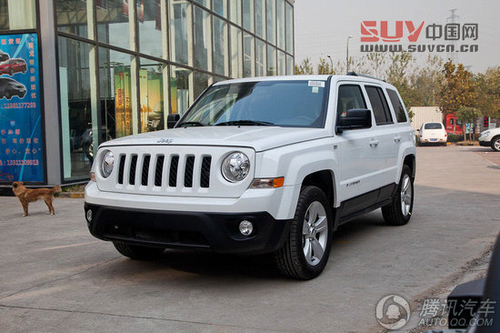 2013款 自由客 2.4 豪華導航版