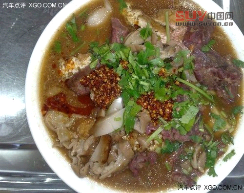 夜深別“宵”停 開自主SUV帶上朋友吃宵夜