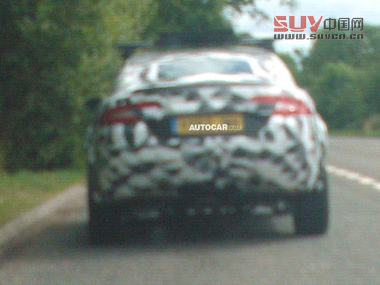 捷豹首款SUV諜照曝光 與極光同平臺