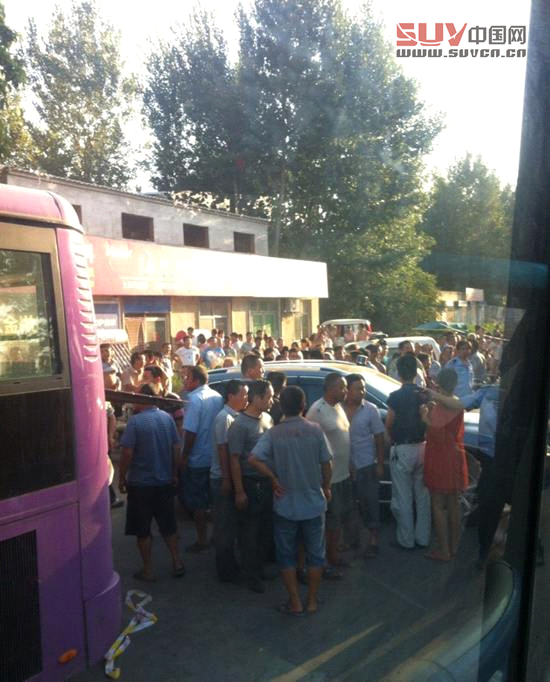 河南安陽公交車發生持刀搶劫案 2死13傷