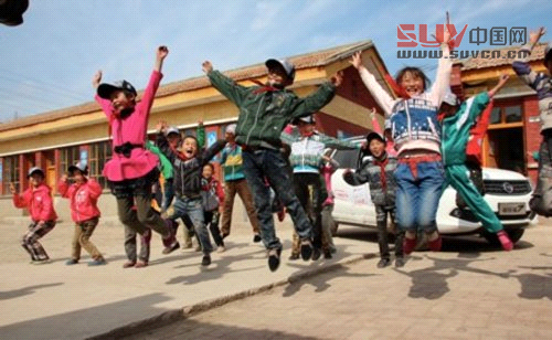 讓愛回家 海馬汽車“我要上學”探訪走進甘肅