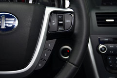 賣(mài)相好/品質(zhì)過(guò)關(guān) 試駕一汽奔騰X80 2.3L