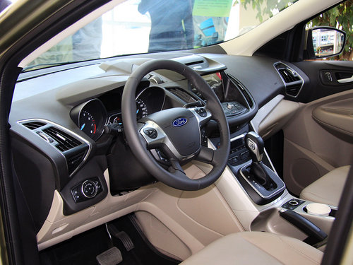 長安福特  1.6T 自動 中控臺左側