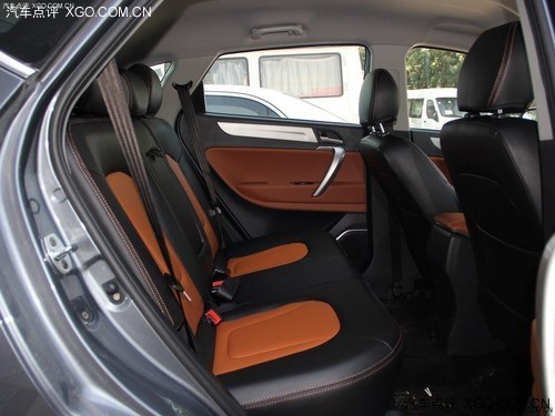 兩者各自均有優勢 陸風X5對比瑞風S5