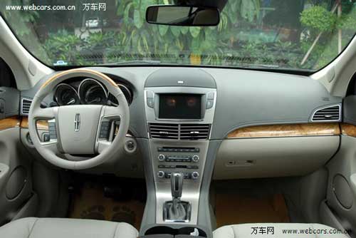 林肯MKT內(nèi)飾