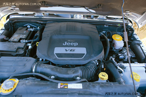 文武兼重 試駕JEEP大切諾基3.0和牧馬人3.0