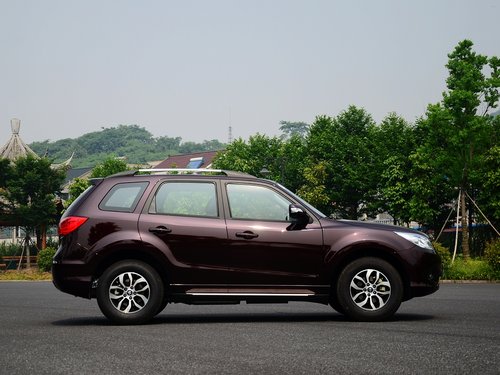 海馬汽車  2.0L 手動(dòng) 車輛正右側(cè)