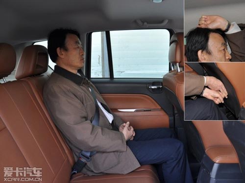 Jeep指南者對(duì)比三菱歐藍(lán)德