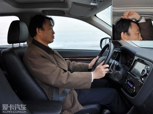 Jeep指南者對(duì)比三菱歐藍(lán)德