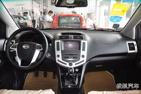 比亞迪 S6 實(shí)拍 內(nèi)飾 圖片
