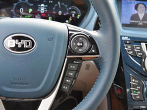 國民買得起的混動轎車 試駕體驗(yàn)比亞迪秦