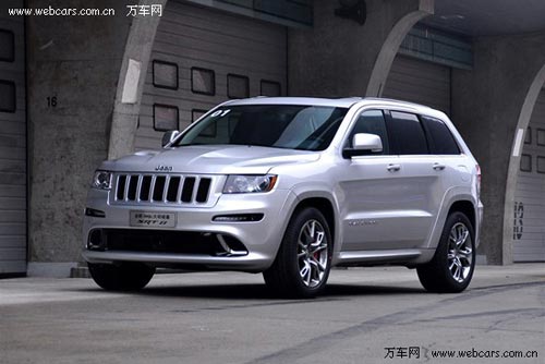 Jeep大切諾基SRT8價(jià)格公布 售119.99萬(wàn)元