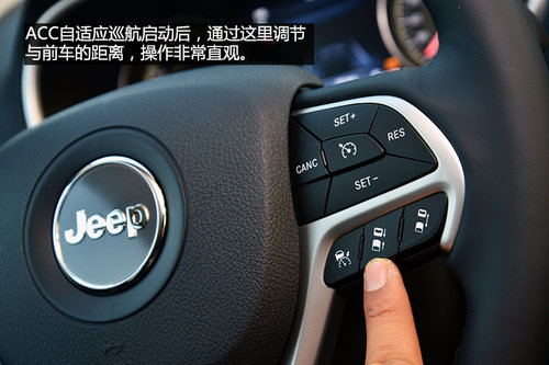 強(qiáng)有力的對(duì)手 試駕Jeep自由光2.4L 9速