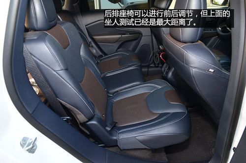 強(qiáng)有力的對(duì)手 試駕Jeep自由光2.4L 9速