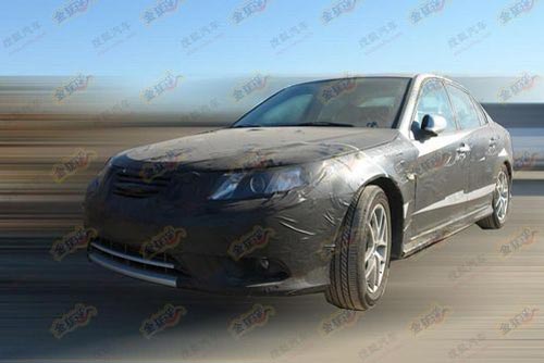 北汽電動(dòng)C60諜照