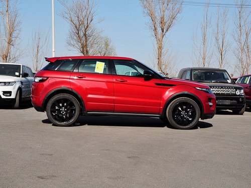 路虎 2.0T 車輛正右側