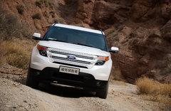 FBI大批出動(dòng)！福特新探險(xiǎn)者尊享型試駕