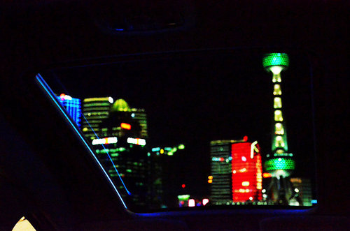 東風標致新2008-SUV內飾國內首拍 敞亮！