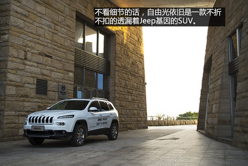 強有力的對手 試駕Jeep自由光2.4L 9速