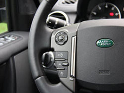 動力強勁視線好 試路虎第四代發現5.0HSE