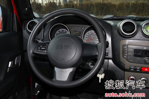 北京汽車 北京40 實拍 內飾 圖片