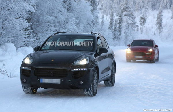 新款保時(shí)捷卡宴路試! 配PDK雙離合變速器