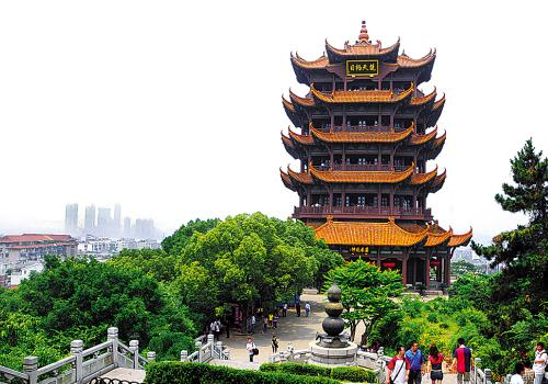 武漢出發，經黃鶴樓