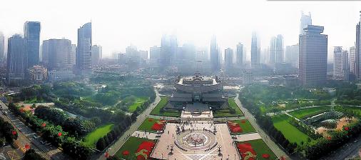 上海人民廣場是318國道的起點 王頌 攝