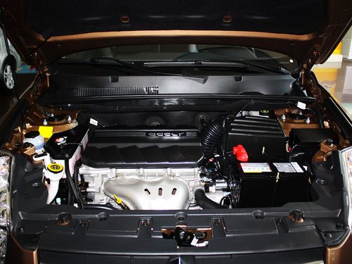 吉利全球鷹 2.0L 手動 發(fā)動機局部特寫