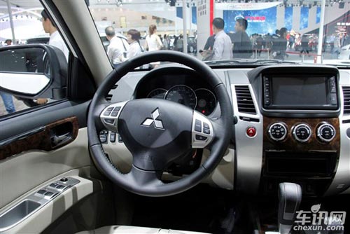 三菱 帕杰羅·勁暢