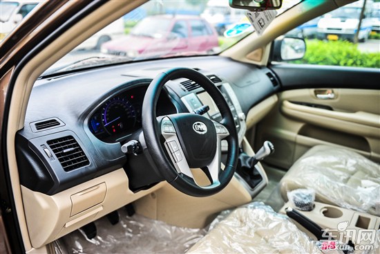 比亞迪 比亞迪S6