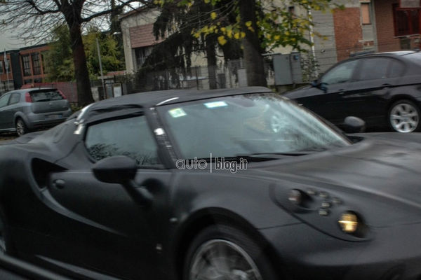 阿爾法羅密歐4C Spider